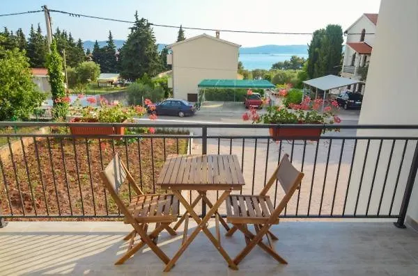House Tina Hotel Sveti Filip i Jakov Guest house