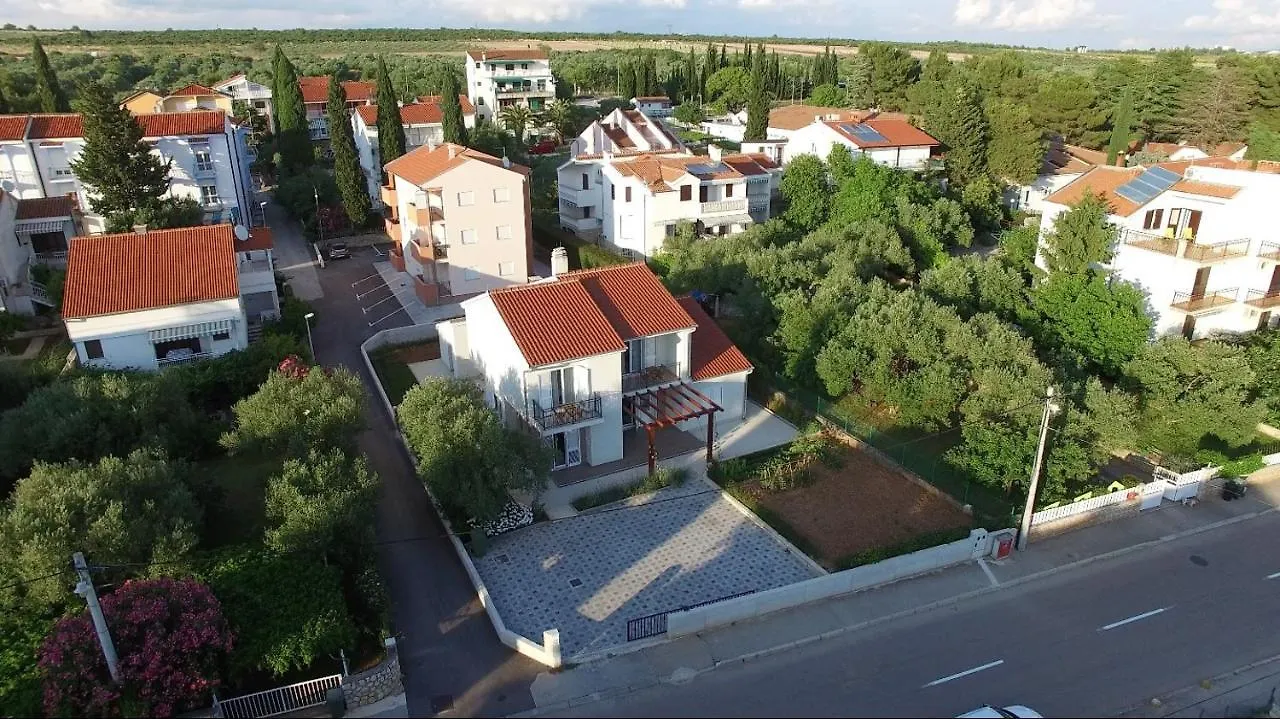 House Tina Hotel Sveti Filip i Jakov 4*,  Croatia